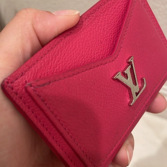 Louis Vuitton Hot Pink Card Holder LV Lock Me​​​​​ - Picture 6 of 13